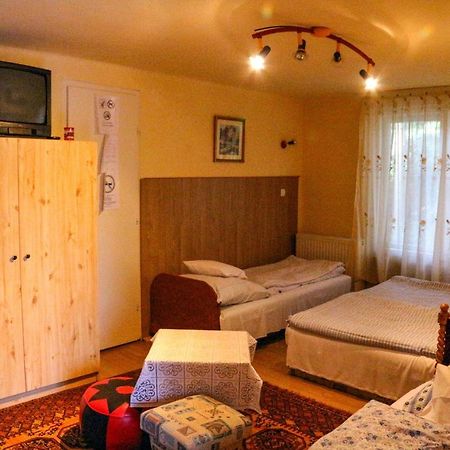 Horvath Vendeghaz Hotel Monosbel Luaran gambar