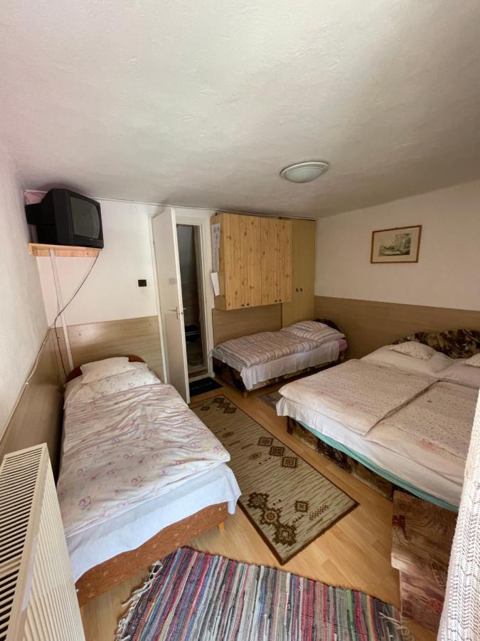 Horvath Vendeghaz Hotel Monosbel Luaran gambar