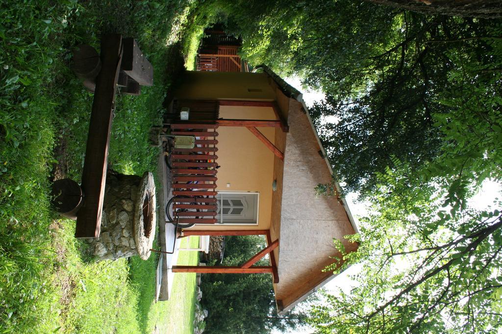 Horvath Vendeghaz Hotel Monosbel Luaran gambar