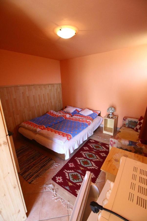 Horvath Vendeghaz Hotel Monosbel Luaran gambar