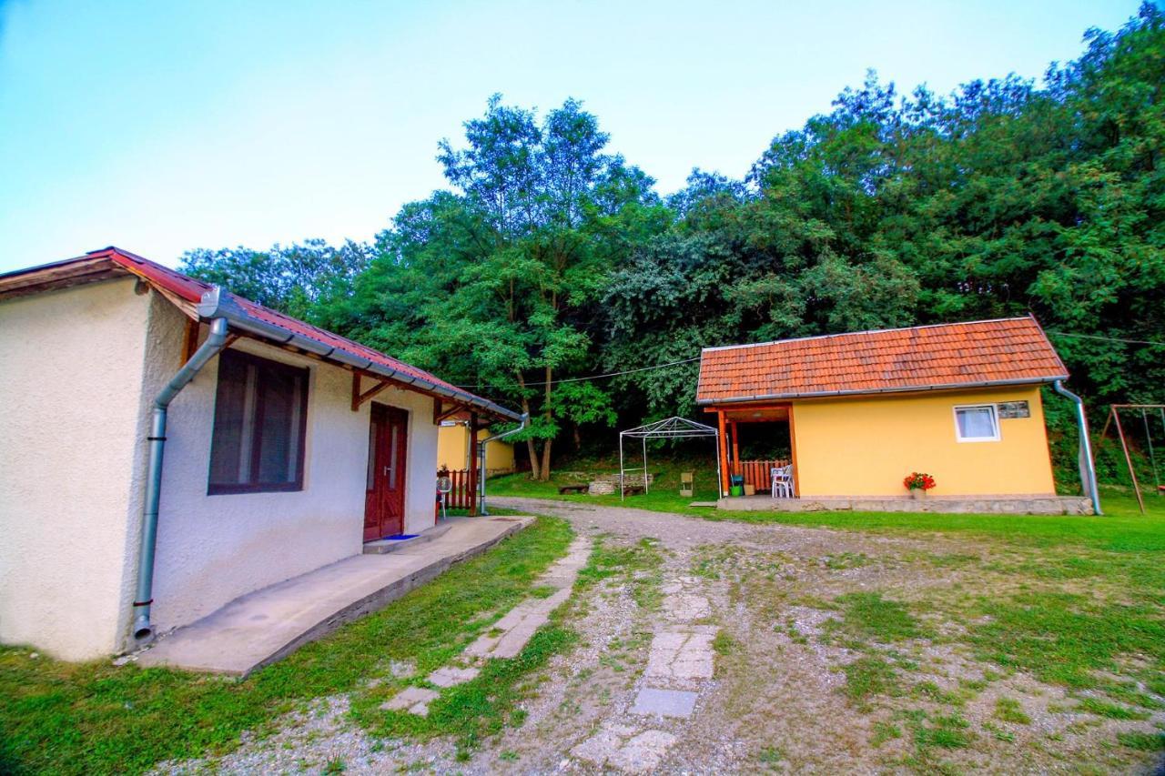 Horvath Vendeghaz Hotel Monosbel Luaran gambar